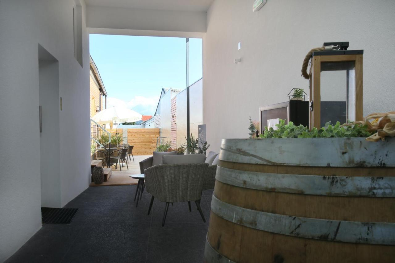 Apartments Freitag - H1 Winden am See Εξωτερικό φωτογραφία